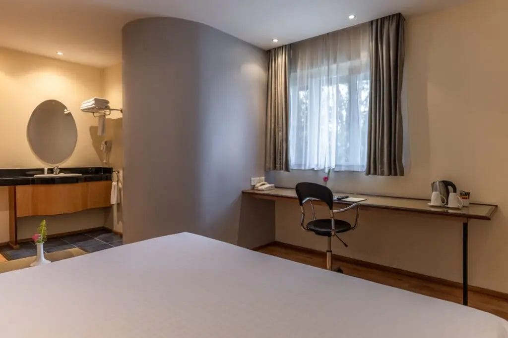 bw-nairobi-upperhill-room1-1