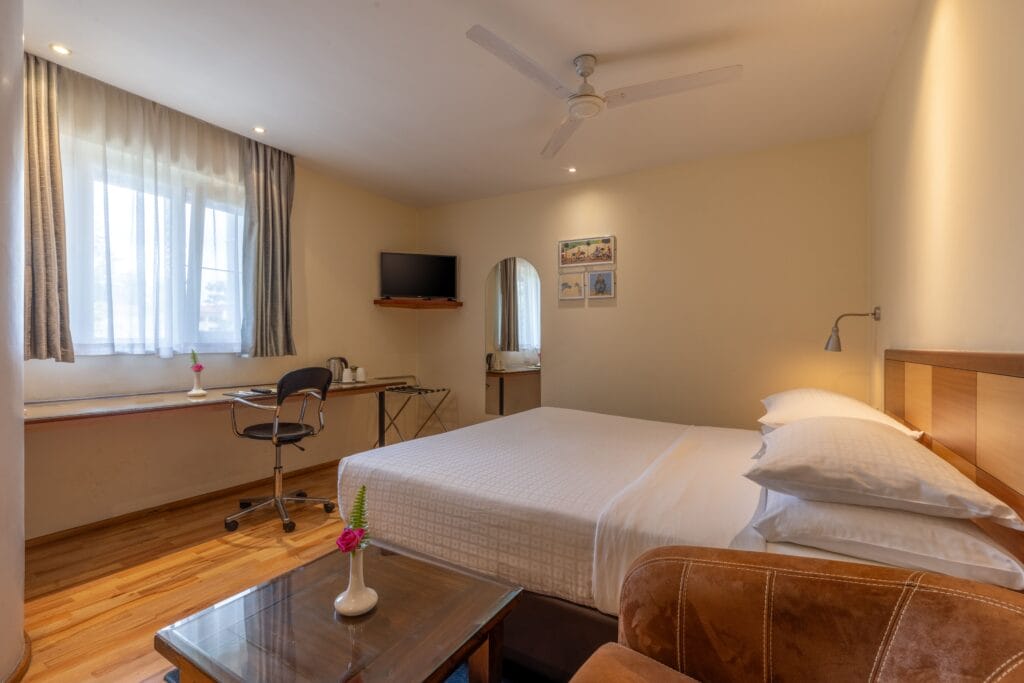 bw-nairobi-upperhill-room1-6